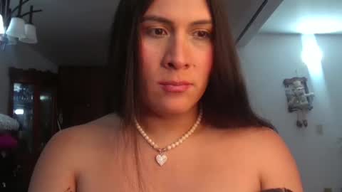 princessdaisy001 online show from July 5, 4:19 am