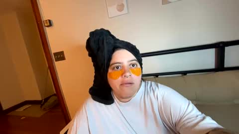 princessviccxo online show from May 11, 3:57 am