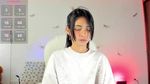 Snapshot of princessluna_14 chatting on October 11, 8:23 pm princessluna_14 online show from October 11, 8:23 pm