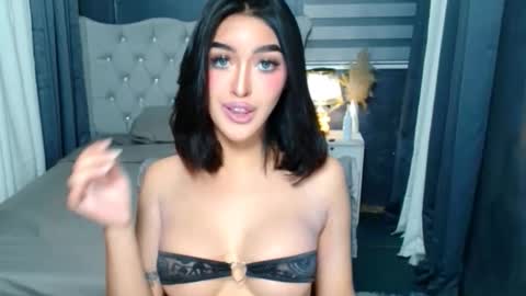 Snapshot of princessofcums69 chatting on October 2, 10:58 am Love online show from October 2, 10:58 am