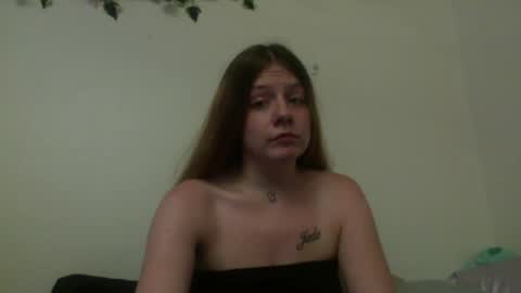 princesssnowflk84 online show from July 8, 1:20 am