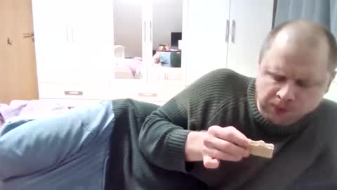 Stefan Heer Der Name bedeutet der der belohnt wird online show from March 8, 2:04 am