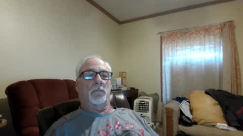 prlbob77 online show from October 17, 10:36 pm