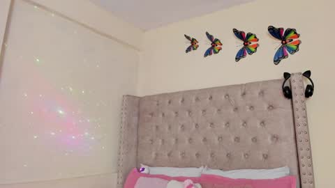 Profana Red online show from December 12, 5:59 pm