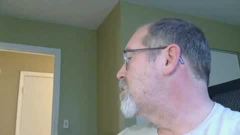 professor21255 online show from July 3, 12:43 pm