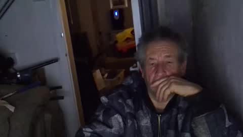 projectorepson online show from December 5, 9:56 pm