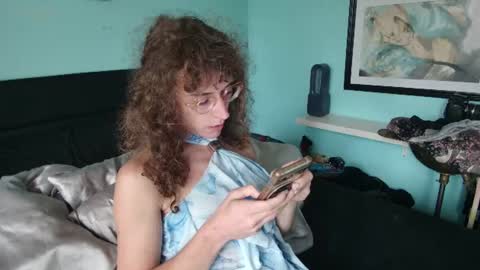 prxscillia_tx online show from August 9, 11:59 am