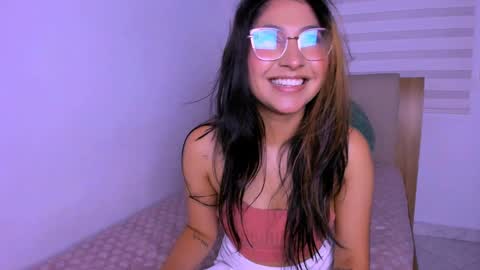 Snapshot of pscis_69 chatting on December 5, 12:25 am Mara online show from December 5, 12:25 am