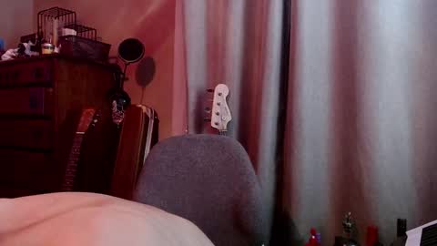 Sk8wave online show from February 6, 8:40 am