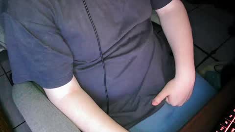 your mysterious man online show from April 26, 1:47 am