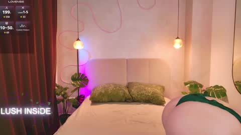 Alison online show from November 25, 2:05 pm