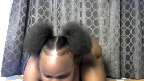 pure_seductive online show from June 19, 1:39 pm