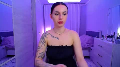 Julia online show from February 15, 3:22 pm