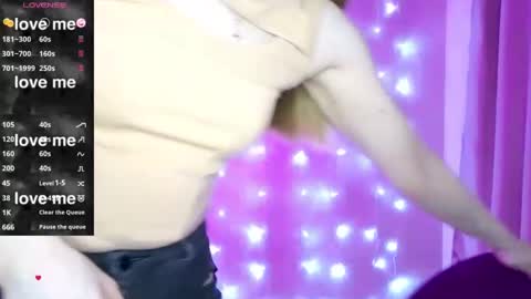 Alicia online show from February 1, 6:29 pm