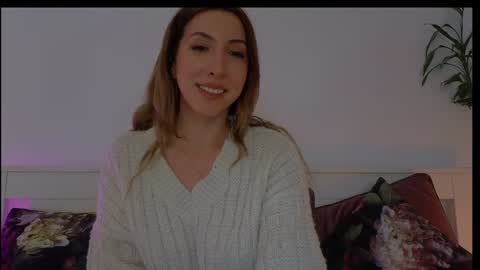 Isabelle online show from February 21, 6:33 pm