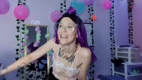 Purple2StayThnxxx online show from October 25, 7:03 pm