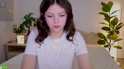 Snapshot of pusichka_ chatting on October 9, 7:03 am Diana    Onlyfans  online show from October 9, 7:03 am