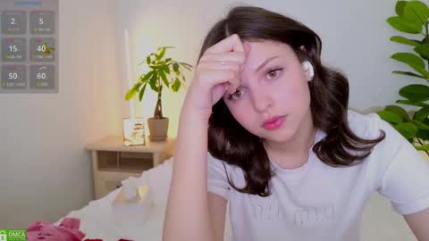 Snapshot of pusichka_ chatting on September 18, 7:23 am Diana    Onlyfans  online show from September 18, 7:23 am
