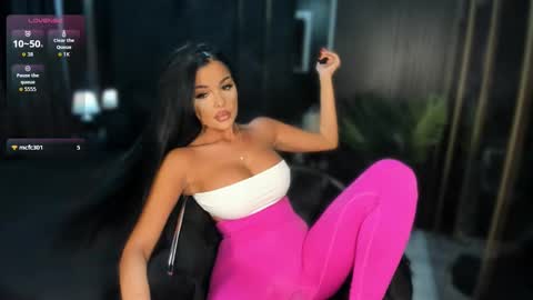 Andreea online show from October 16, 7:35 pm