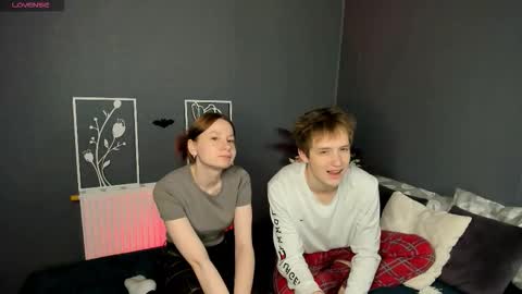 pussygirl007 online show from February 15, 7:34 pm