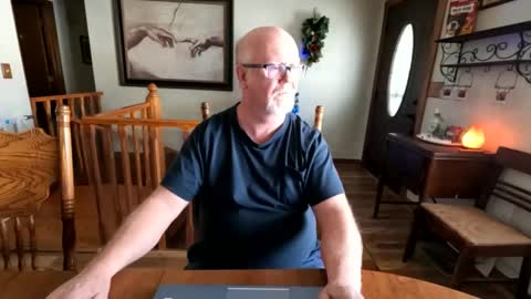 pussylover1365 online show from February 18, 9:42 pm