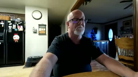 pussylover1365 online show from January 29, 10:22 pm