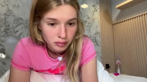 Lina online show from February 13, 5:33 am