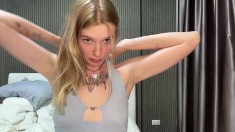 Lina online show from December 19, 12:33 pm