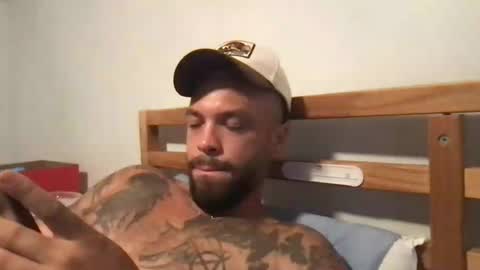 pussypleaser3113 online show from July 30, 7:25 pm