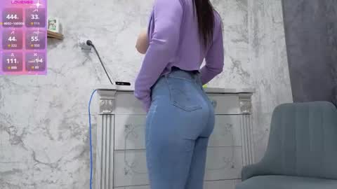 Love online show from May 1, 2:00 pm