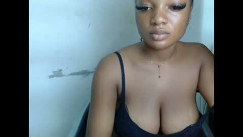 pussyxwetx online show from June 19, 9:15 am
