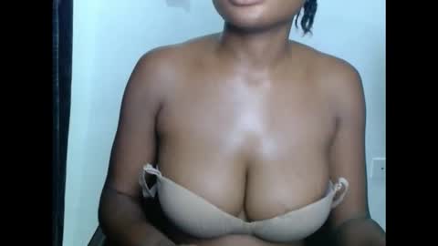 pussyxwetx online show from November 4, 12:34 am