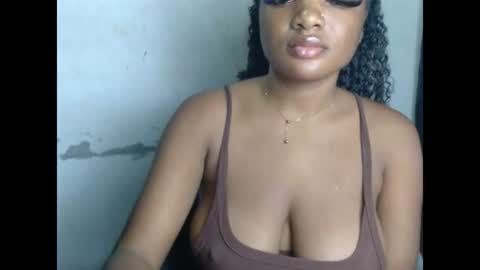 pussyxwetx online show from July 17, 1:29 am