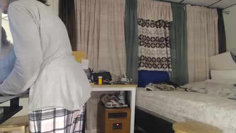 putiputi4u online show from January 14, 1:15 am