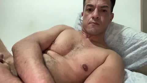 puto43gru online show from May 4, 11:06 am
