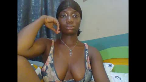 ora online show from October 5, 7:43 pm