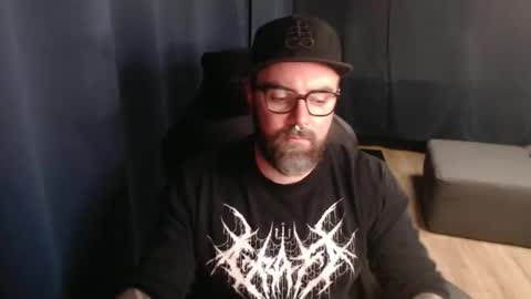 Snapshot of pyroxen chatting on September 29, 8:08 pm Yog Sothoth online show from September 29, 8:08 pm