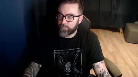 Snapshot of pyroxen chatting on October 18, 9:08 pm Yog Sothoth online show from October 18, 9:08 pm