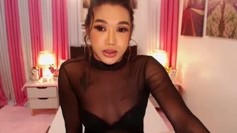 Snapshot of pythoncock4u chatting on December 22, 1:11 pm Queen Agatha online show from December 22, 1:11 pm