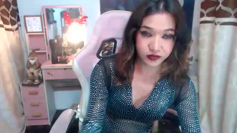 Snapshot of pythoncock4u chatting on October 6, 3:41 pm Queen Agatha online show from October 6, 3:41 pm