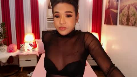 Snapshot of pythoncock4u chatting on December 3, 3:17 pm Queen Agatha online show from December 3, 3:17 pm