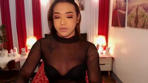 Snapshot of pythoncock4u chatting on December 11, 9:52 am Queen Agatha online show from December 11, 9:52 am