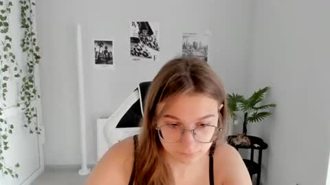Amelie online show from July 11, 8:17 am