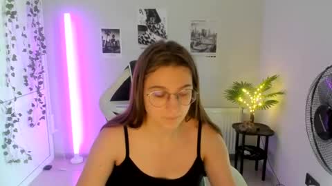 Amelie online show from July 26, 10:57 am