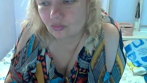 queen_jane8 online show from August 9, 3:28 pm