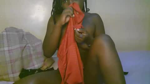 queen_latasha online show from May 2, 2:28 am