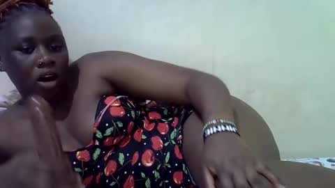 queen_leilla online show from June 4, 6:25 pm
