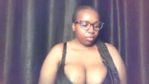 QUEEN online show from June 25, 4:42 am
