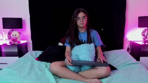 queen_misy online show from May 24, 11:33 pm
