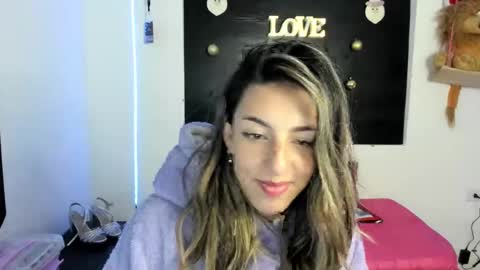 queen_natttyy online show from December 12, 6:14 am